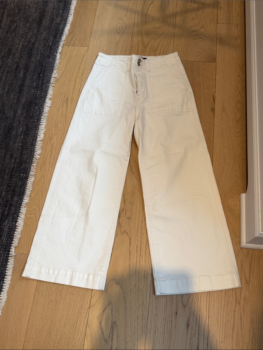 GAP White Wide-Leg Women’s Jeans